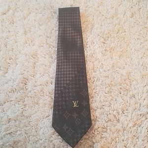Louis Vuitton Brown Tie